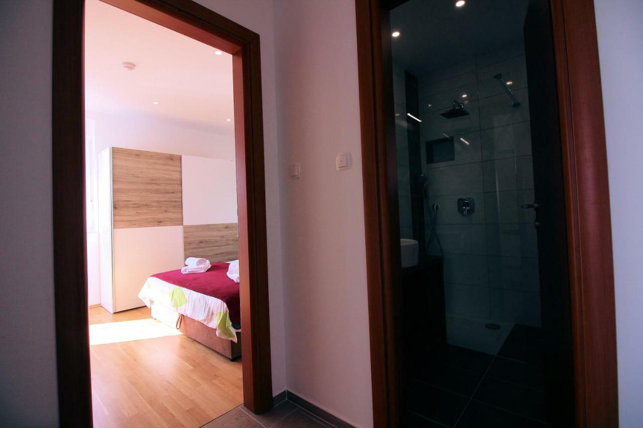 Villa Buba **** โนวีวีโนดอลสกี ภายนอก รูปภาพ